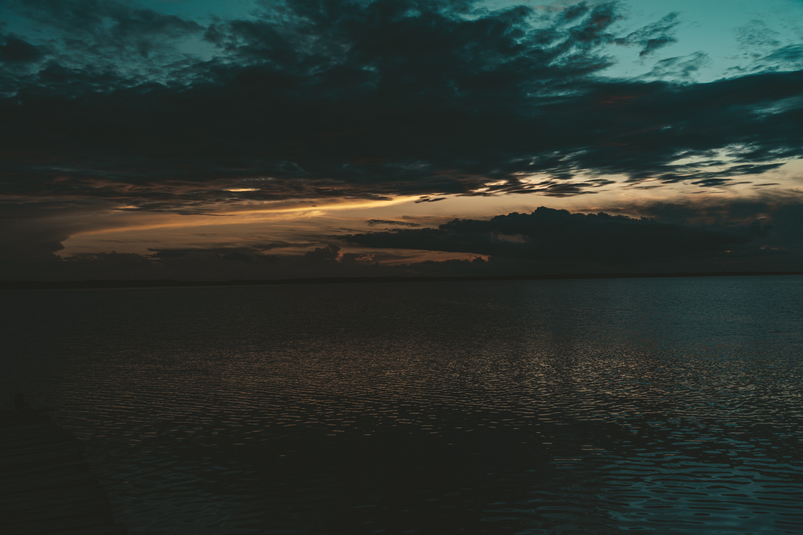 Atardecer en Ologá, en el lago de Maracaibo, estado Zulia. Foto: Aldenix David Ocanto
